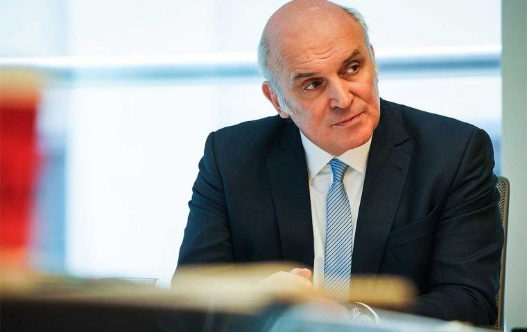 “Las explicaciones necesarias se darán en el momento y lugar oportunos”, argumentó Espert