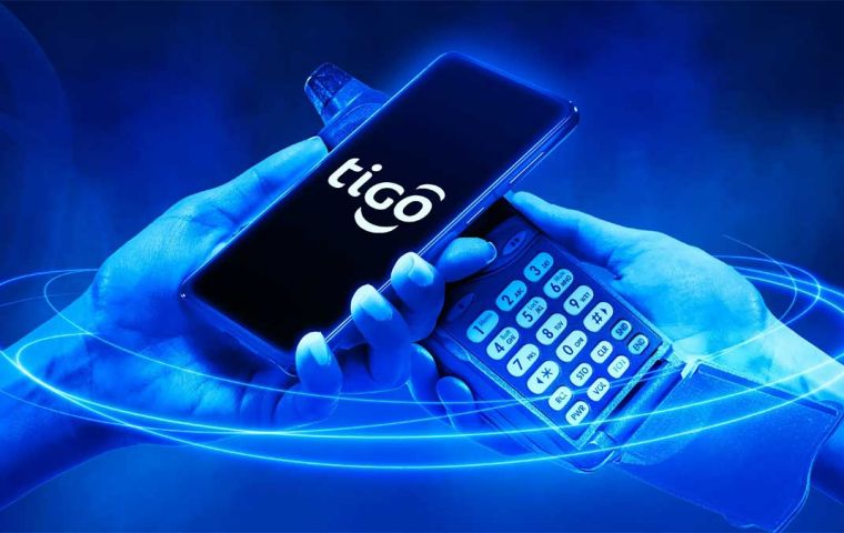 Tigo también podría estar interesado en los derechos de transmisión de fútbol