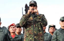 “Si los gringos atacan, responderemos”, insistió Maduro