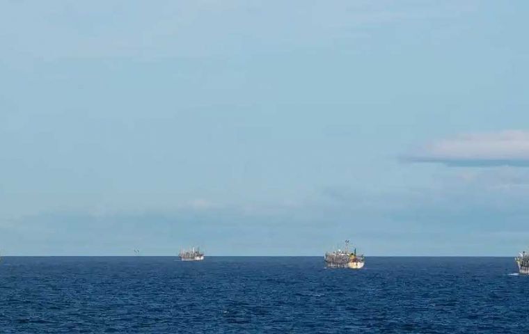 ¿Aumenta la pesca china cerca de aguas chilenas? – MercoPress