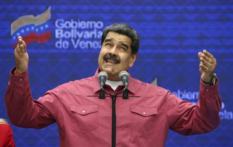 Maduro insiste en que el verdadero objetivo es derrocarlo, no combatir el narcotráfico