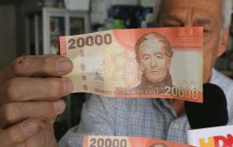 Incluso si se recibe sin saberlo, quien detecte uno de estos billetes debe reportarlo de inmediato, insistieron desde Carabineros