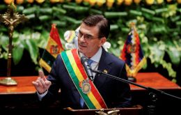 El primer desafío de Paz será resolver la escasez de dólares y el alza de precios