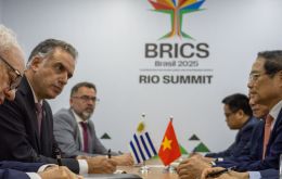 Carámbula subrayó que el laboratorio conjunto “fortalece la ciencia, la tecnología y la innovación del país”