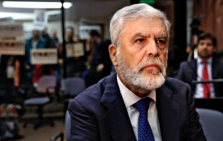 La solicitud de arresto domiciliario de De Vido se resolverá en los próximos días