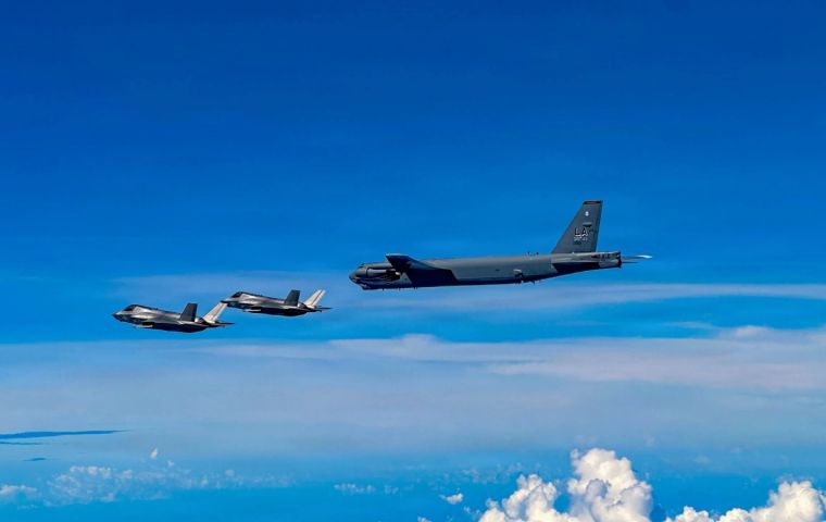 No hubo respuesta militar de Caracas a la misión del B-52 estadounidense