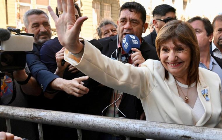 Bullrich agradeció a Milei la confianza depositada en ella, escribió la senadora electa en su carta de renuncia