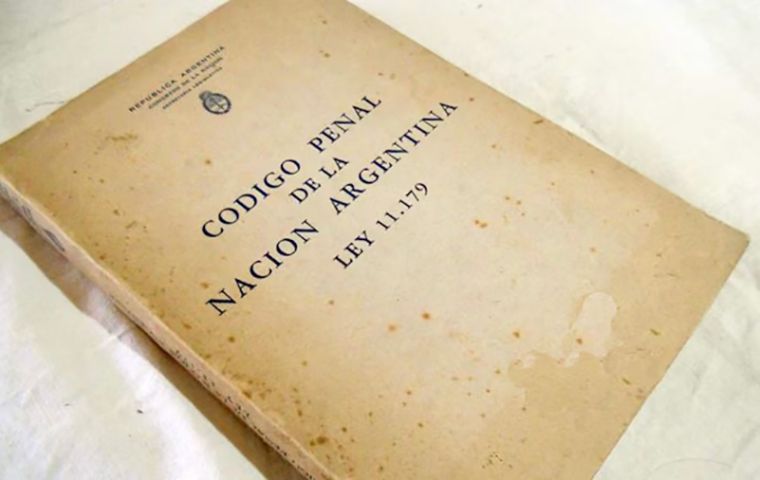 Esta reforma “pondrá orden donde antes reinaba la barbarie”, señalaron Adorni y Bullrich