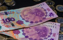 Un tipo de cambio conveniente impulsa a los argentinos a vacacionar en el exterior