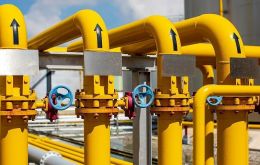 Cardona destacó los menores costos que la iniciativa supone para el país