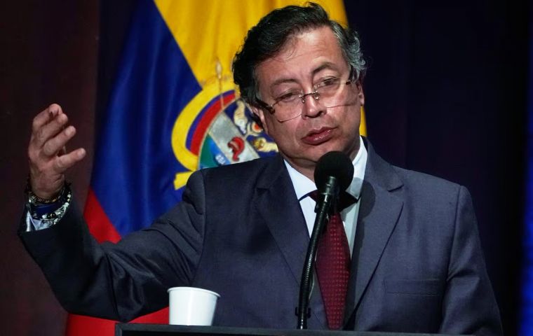 Maduro quiere unir fuerzas con Colombia mientras Trump advierte que Petro sería el siguiente objetivo