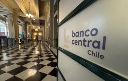 Factores internos y externos influyeron en la decisi&oacute;n del Banco Central