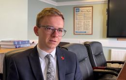 El MLA reelecto Jack Ford fue designado miembro del Consejo Ejecutivo y presidente de la Asamblea. Foto: FITV