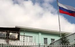 Testigos en Caracas vieron una caravana de veh&iacute;culos salir de la embajada de Rusia