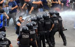 Mientras se interpongan apelaciones, las fuerzas de seguridad federales enfrentan una gran incertidumbre sobre c&oacute;mo manejar las manifestaciones callejeras