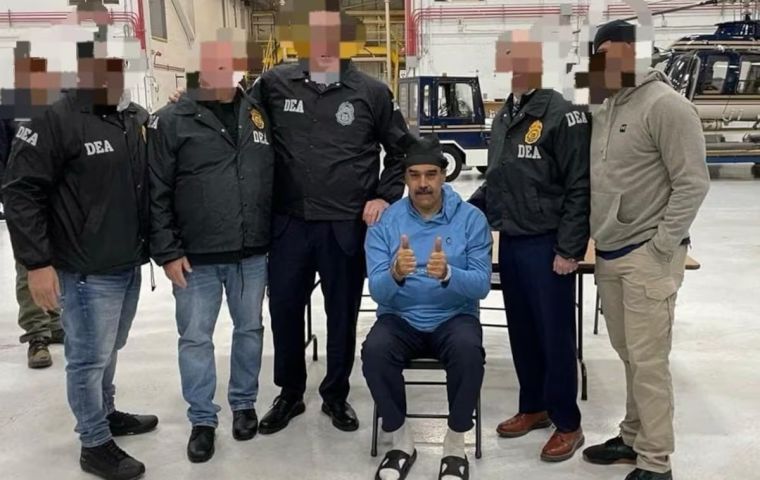 Muchos cubanos murieron ayer protegiendo a Maduro, dijo Trump camino de la Casa Blanca