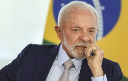 Sea cual sea la decisión que tome, Lula tendrá que pagar un coste político