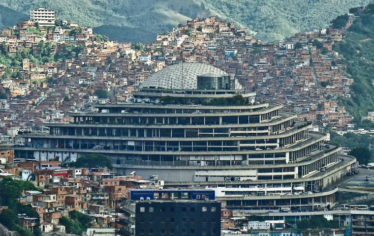 El Helicoide, ubicado en Caracas, es tambi&eacute;n conocido como uno de los centros de tortura m&aacute;s grandes de Am&eacute;rica, seg&uacute;n diversas organizaciones de DD.HH.