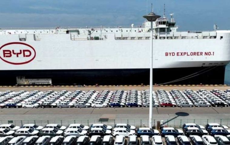 BYD, por su parte, present&oacute; el desembarco como un hito log&iacute;stico y comercial