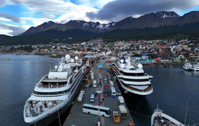 La oposici&oacute;n peronista vincul&oacute; la intervenci&oacute;n con la agenda estrat&eacute;gica de Estados Unidos en el extremo sur