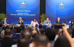 Cr&iacute;ticos advierten que el texto contiene lenguaje vago, contradicciones jur&iacute;dicas y plazos demasiado ajustados para su revisi&oacute;n