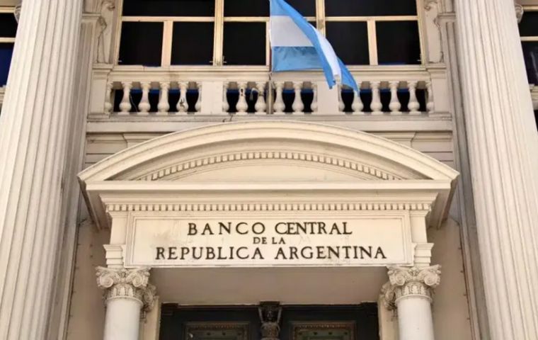 A la mejora por precio se sum&oacute; un mayor ingreso de d&oacute;lares por liquidaciones del agro y por colocaciones de deuda corporativa