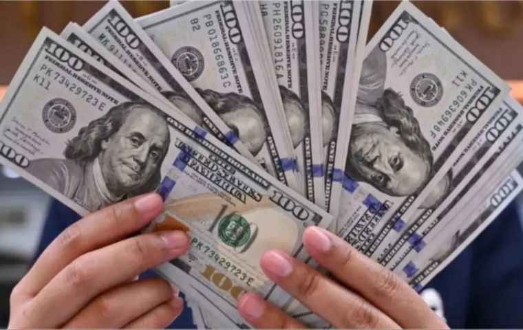 El incentivo clave es el llamado &ldquo;efecto liberatorio&rdquo;: si el contribuyente se adhiere, presenta y paga en t&eacute;rmino, ARCA no podr&iacute;a reabrir revisiones sobre ese per&iacute;odo fiscal y anteriores