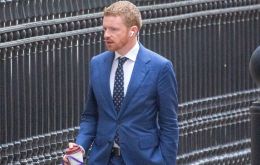 El propio McSweeney asumi&oacute; responsabilidades por su papel en decisiones vinculadas al caso