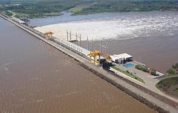 La controversia se ampli&oacute; con reportes en Argentina sobre presuntas irregularidades administrativas en la delegaci&oacute;n argentina designada en 2025 por el presidente Javier Milei