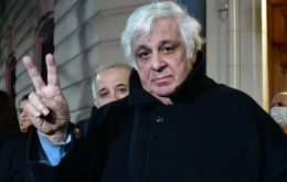 Este martes, Samid parti&oacute; desde el aeropuerto de Laguna del Sauce en un vuelo sanitario para ser atendido en Argentina