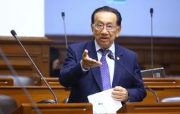 Balc&aacute;zar, abogado cajamarquino y exmagistrado, llega al cargo con una trayectoria marcada por controversias p&uacute;blicas. Entre ellas, declaraciones previas en defensa del matrimonio infantil