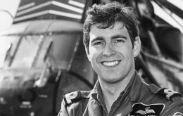 La vida de Andrew Mountbatten-Windsor cont&oacute; con hitos que van desde el servicio militar en la guerra de las Falklands hasta su paso por la diplomacia comercial y una sucesi&oacute;n de controversias 