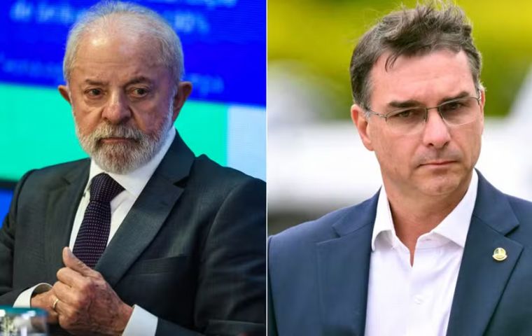 El sondeo sit&uacute;a a Fl&aacute;vio Bolsonaro con 46,3% y a Lula con 46,2% en un eventual balotaje, una diferencia dentro del margen de error