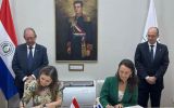 La vicecancller Valeria Csukasi en la firma del acuerdo Mercosur-Singapur. Foto: Canciller&iacute;a