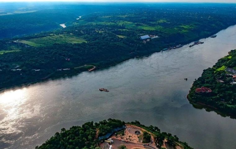 Pereira sostuvo que el &eacute;nfasis est&aacute; puesto en &ldquo;el control del financiamiento il&iacute;cito&rdquo; y en evitar &ldquo;la infiltraci&oacute;n de grupos extremistas&rdquo;, con foco en terrorismo y lavado de activos