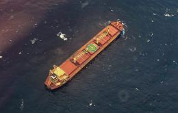 El conflicto en Medio Oriente entr&oacute; en una fase m&aacute;s amplia de ataques regionales y que la presi&oacute;n sobre la infraestructura energ&eacute;tica volvi&oacute; a empujar el petr&oacute;leo por encima de los US$ 100 por barril