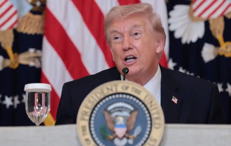 El mandatario dijo que hab&iacute;a pedido apoyo a unos siete pa&iacute;ses y sostuvo que el bloqueo afecta a buena parte de la econom&iacute;a mundial, aunque especialmente a pa&iacute;ses asi&aacute;ticos y europeos m&aacute;s dependientes