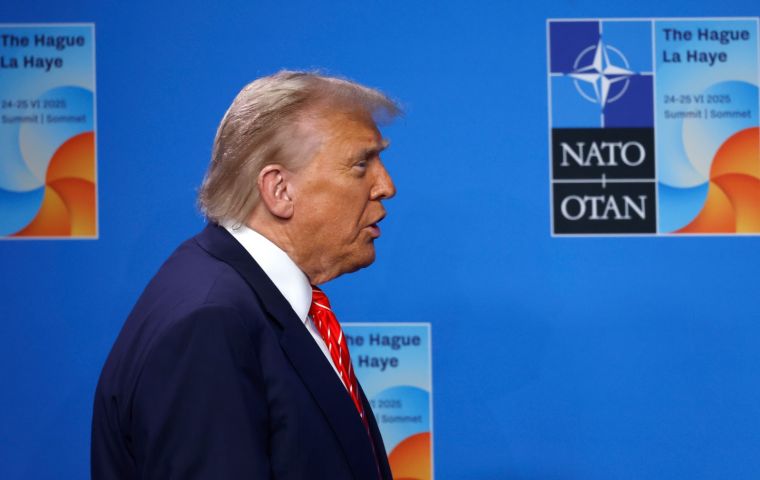 El estrecho de Ormuz es un punto de paso fundamental para aproximadamente una quinta parte del suministro mundial de petr&oacute;leo, y su cierre ha disparado la volatilidad en los mercados energ&eacute;ticos