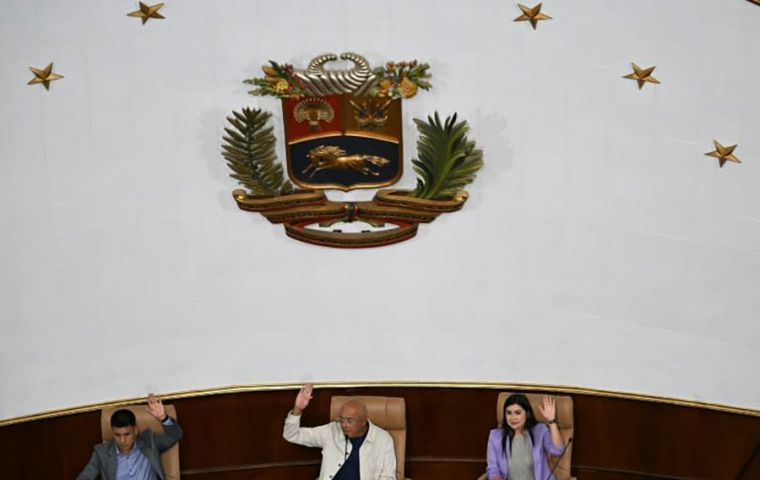 La norma deroga la Ley de Minas vigente desde 1999, aprobada por decreto del entonces presidente Hugo Ch&aacute;vez bajo poderes especiales