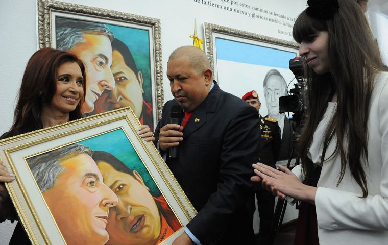 El sal&oacute;n hab&iacute;a sido inaugurado el 1 de diciembre de 2011 durante una visita oficial de Cristina Fern&aacute;ndez de Kirchner a Venezuela