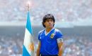 Maradona falleci&oacute; el 25 de noviembre de 2020, a los 60 a&ntilde;os, en una casa de un barrio privado de Tigre, donde cumpl&iacute;a internaci&oacute;n domiciliaria tras una cirug&iacute;a craneal por un hematoma subdural