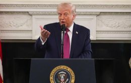 La Casa Blanca inform&oacute; que el vicepresidente J. D. Vance no viajar&aacute; por el momento a Pakist&aacute;n para una segunda ronda de conversaciones de paz