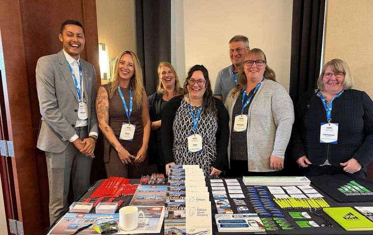 Los representantes de las Falklands en la reuni&oacute;n anual de la IAATO