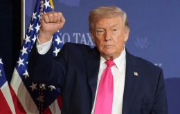 Trump justific&oacute; la pr&oacute;rroga en la necesidad de dar tiempo al gobierno iran&iacute;, al que calific&oacute; de seriamente fracturado, para presentar una propuesta unificada