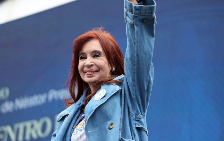 El n&uacute;cleo del fallo consolida un principio jur&iacute;dico de impacto significativo: los bienes de origen il&iacute;cito pueden ser decomisados aun cuando hayan sido transferidos a terceros o recibidos por herencia