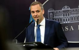 Adorni, exvocero presidencial promovido al cargo por Javier Milei a comienzos de a&ntilde;o, se encuentra en el centro de una investigaci&oacute;n a cargo del fiscal federal Gerardo Pollicita y el juez Ariel Lijo