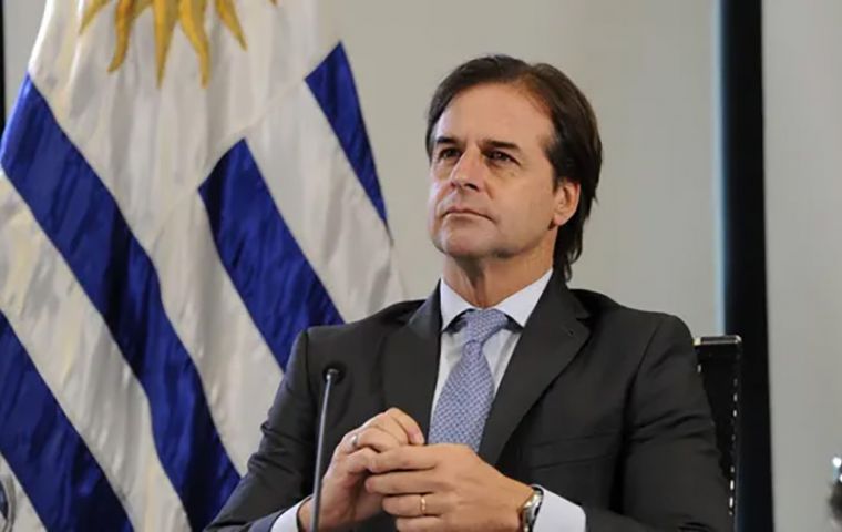 Lacalle Pou revel&oacute; que ya hay inversores privados explorando posibles emplazamientos para la obra