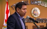 Claure, abogado de 49 a&ntilde;os nacido en Cochabamba, fue interceptado cerca de la medianoche cuando circulaba en un veh&iacute;culo por la avenida Busch