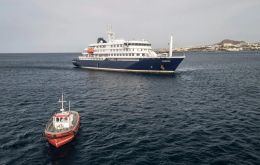 El MV Hondius tardar&aacute; entre tres y cuatro d&iacute;as en llegar a las Islas Canarias desde su posici&oacute;n actual frente a Cabo Verde.
