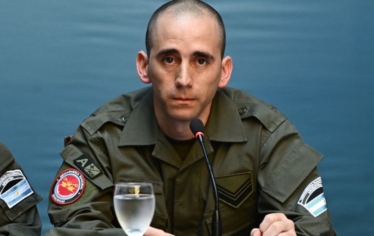 Gallo permaneci&oacute; pr&aacute;cticamente incomunicado durante m&aacute;s de un a&ntilde;o. Fue liberado el 1 de marzo de 2026, tres semanas despu&eacute;s de la captura de Maduro